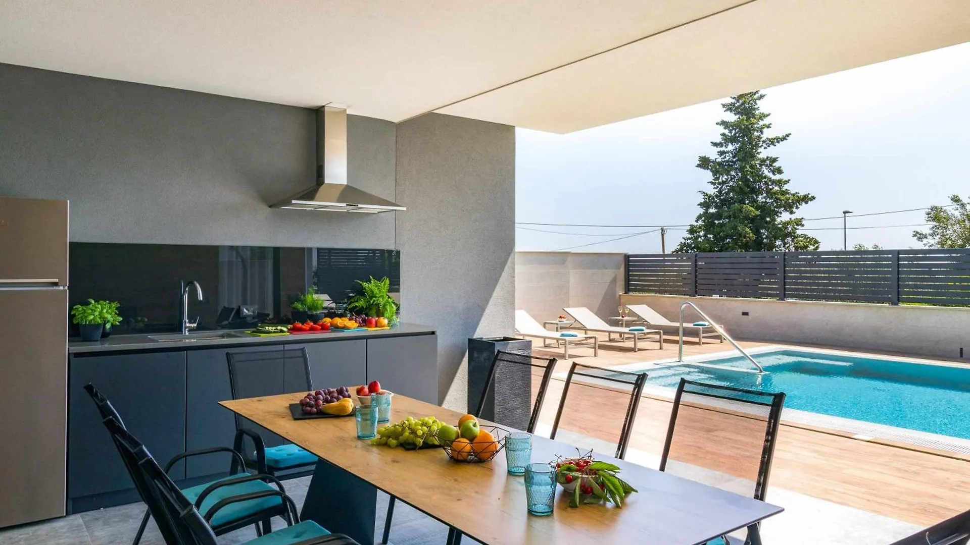 Villa Sapphire Seascape Fazana Croatia
